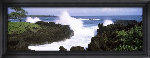 Framed Waves breaking at the coast, Hana Coast, Black Sand Beach, Hana Highway, Waianapanapa State Park, Maui, Hawaii, USA Print