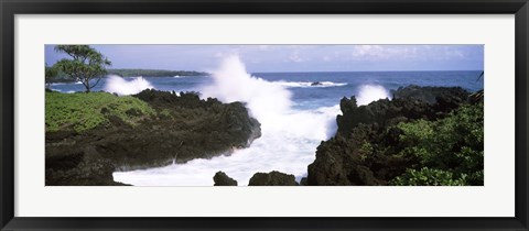 Framed Waves breaking at the coast, Hana Coast, Black Sand Beach, Hana Highway, Waianapanapa State Park, Maui, Hawaii, USA Print