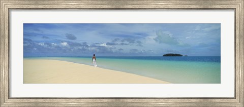 Framed Woman in distance on sandbar, Aitutaki, Cook Islands Print