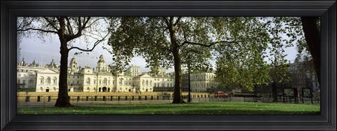 Framed Horse guards building, St. James&#39;s Park, Westminster, London, England Print