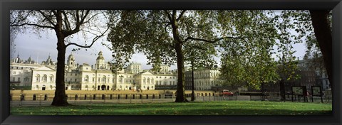 Framed Horse guards building, St. James&#39;s Park, Westminster, London, England Print