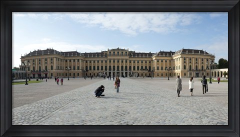 Framed Tourists at a palace, Schonbrunn Palace, Vienna, Austria Print