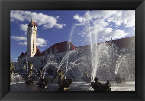 Framed Fountains in front of a railroad station, Milles Fountain, Union Station, St. Louis, Missouri, USA Print