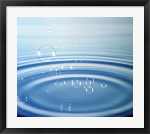 Framed Large rings in blue water with bubbles Print