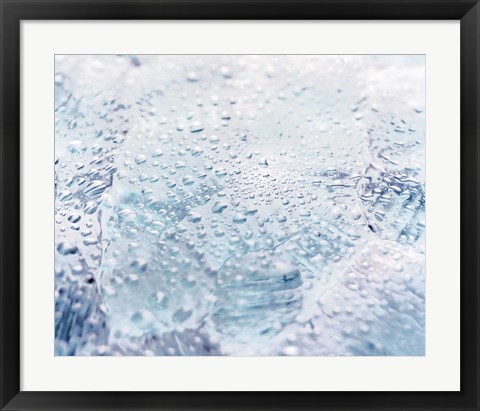 Framed Close up of water droplets on lavender glass Print
