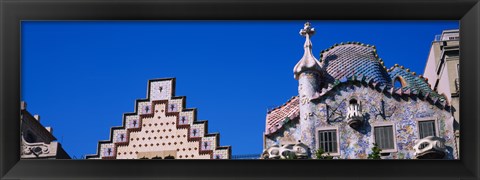 Framed Low angle view of a building, Casa Batllo, Passeig De Gracia, Barcelona, Catalonia, Spain Print