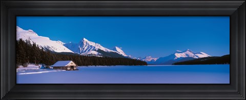 Framed Maligne Lake &amp; Canadian Rockies Alberta Canada Print