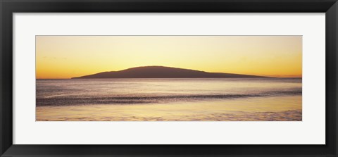 Framed Island in the pacific ocean, Hawaii, USA Print