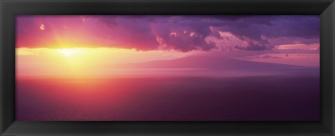 Framed Sunset over the pacific ocean, Hawaii Print