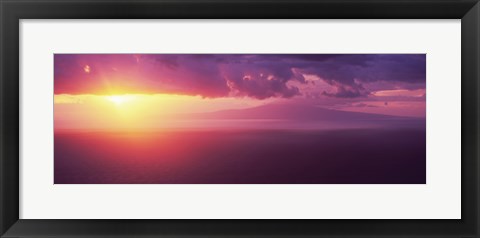 Framed Sunset over the pacific ocean, Hawaii Print