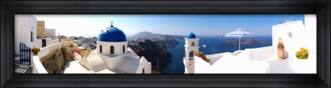 Framed Rooftop view of buildings at the waterfront, Santorini, Greece Print