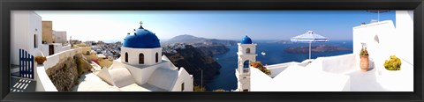 Framed Rooftop view of buildings at the waterfront, Santorini, Greece Print