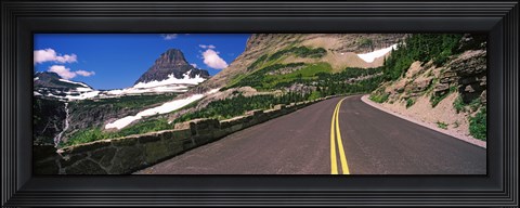 Framed Going-to-the-Sun Road at US Glacier National Park, Montana, USA Print