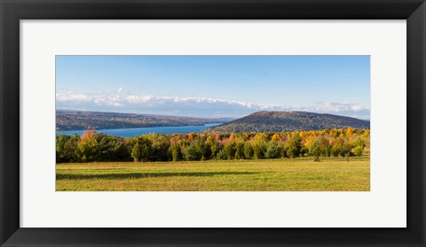 Framed Bluff on Keuka Lake in autumn, Finger Lakes, New York State, USA Print