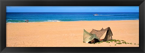 Framed Tent on the beach, Polihale State Park, Kauai, Hawaii, USA Print