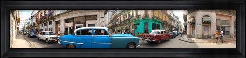 Framed 360 degree view of old cars on a street, Havana, Cuba Print