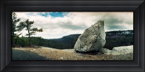 Framed Boulder along the Gertrude's Nose, Minnewaska State Park, Catskill Mountains, New York State, USA Print