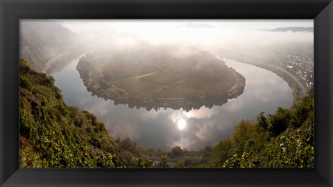 Framed High angle view of Mosel River, Bremm, Cochem-Zell, Rhineland-Palatinate, Germany Print