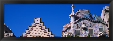 Framed Low angle view of a building, Casa Batllo, Passeig De Gracia, Barcelona, Catalonia, Spain Print