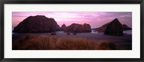 Framed Rock formations on Myers Creek Beach, Oregon Print
