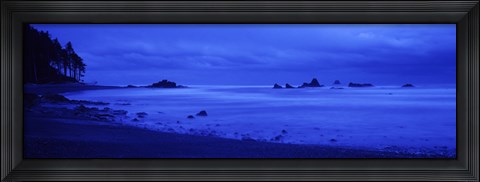 Framed Surf on the beach, Ruby Beach, Olympic National Park, Olympic Peninsula, Washington State, USA Print