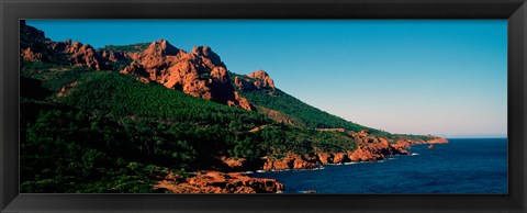 Framed Red rocks in the late afternoon summer light at coast, Esterel Massif, French Riviera, Provence-Alpes-Cote d&#39;Azur, France Print