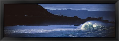 Framed Waves in the Pacific ocean, Waimea, Oahu, Hawaii, USA Print