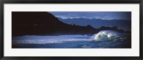 Framed Waves in the Pacific ocean, Waimea, Oahu, Hawaii, USA Print