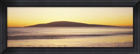 Framed Island in the pacific ocean, Hawaii, USA Print