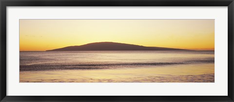 Framed Island in the pacific ocean, Hawaii, USA Print