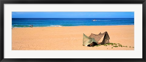 Framed Tent on the beach, Polihale State Park, Kauai, Hawaii, USA Print