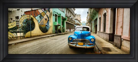 Framed Old car and a mural on a street, Havana, Cuba Print