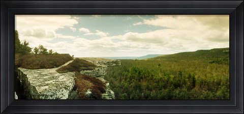 Framed Gertrude's Nose hiking trail in Minnewaska State Park, Catskill Mountains, New York State, USA Print