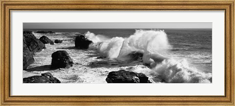 Framed Waves breaking on the coast, Santa Cruz, California (black and white) Print