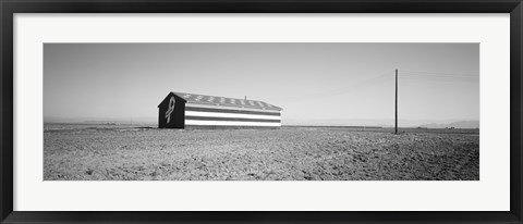 Framed Flag Barn on Highway 41, Fresno, California (black &amp; white) Print
