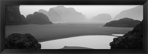 Framed Panoramic view of the ocean, Pacific Ocean, Bandon State Natural Area, Bandon, Oregon, USA Print