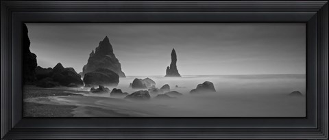 Framed Vik Pano 2 Print