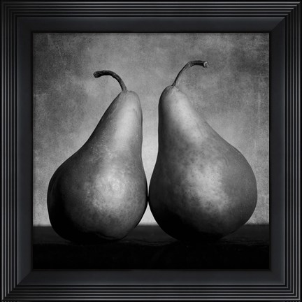 Framed Peras enamoradas Print