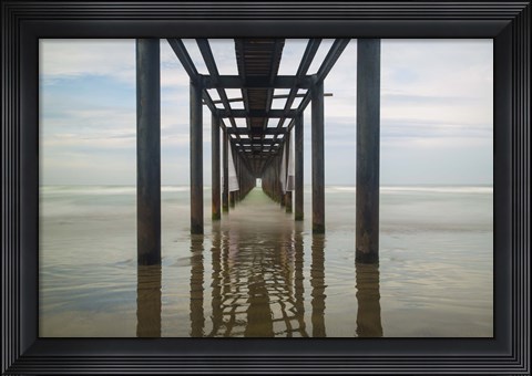 Framed Muelle en Acapulco Print