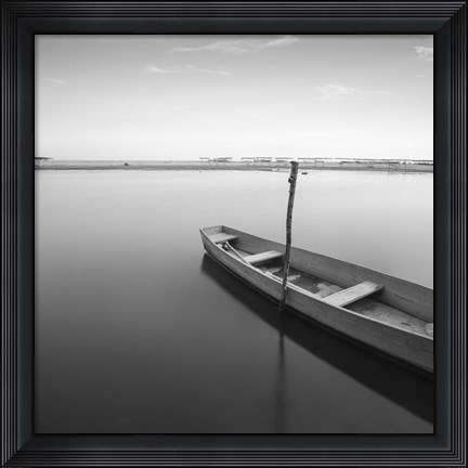Framed Bote en Barra Vieja Print