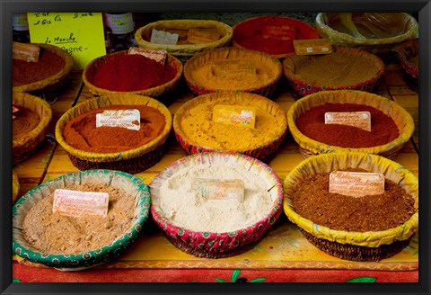 Framed Spices for sale at a market stall, Lourmarin, Vaucluse, Provence-Alpes-Cote d&#39;Azur, France Print