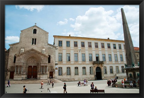 Framed Tourists outside the Church of St. Trophime, Place de La Republique, Arles, Bouches-Du-Rhone, Provence-Alpes-Cote d&#39;Azur, France Print