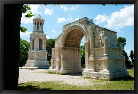 Framed Roman mausoleum and triumphal arch at Glanum, St.-Remy-De-Provence, Bouches-Du-Rhone, Provence-Alpes-Cote d&#39;Azur, France Print