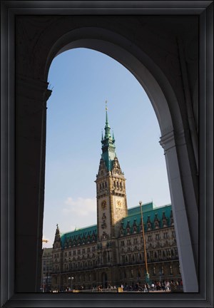 Framed Town hall viewed through an arch, Hamburg Town Hall, Hamburg, Germany Print