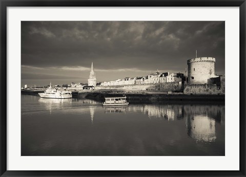 Framed Tour de la Lanterne, La Rochelle, Charente-Maritime, Poitou-Charentes, France (black and white) Print