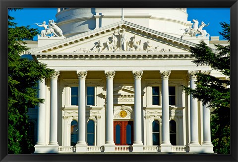 Framed Facade of the California State Capitol, Sacramento, California Print