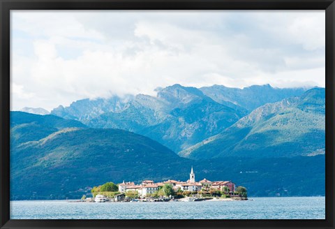 Framed Isola dei Pescatori, Stresa, Lake Maggiore, Piedmont, Italy Print