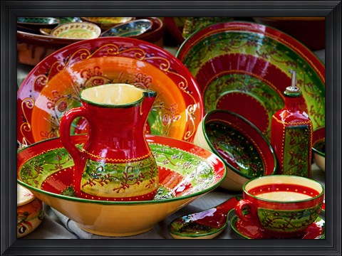 Framed Pottery for sale at a market stall, Lourmarin, Vaucluse, Provence-Alpes-Cote d&#39;Azur, France Print