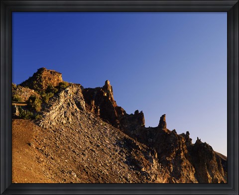 Framed Hillman Peak crags at sunrise, Crater Lake National Park, Oregon, USA Print