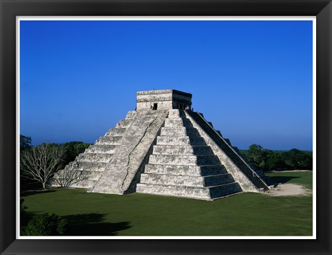 Framed High angle view of a pyramid, El Castillo Print